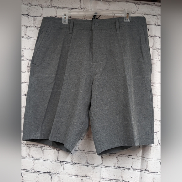 Men's HANG TEN hybrid shorts - Picture 2 of 11